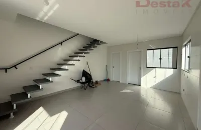 Sobrado em areias do meio  -  governador celso ramos