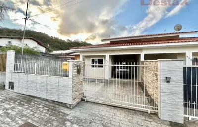 Casa com 2 quartos à venda em Fundos, Biguaçu 