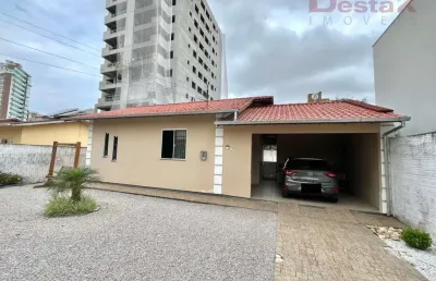 Casa com 2 quartos à venda no Centro, Biguaçu 