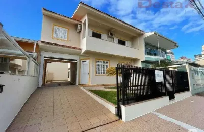 Casa com 5 quartos à venda no Estreito, Florianópolis 