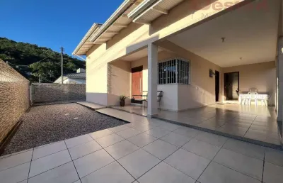 Casa com 3 quartos à venda em Fundos, Biguaçu 