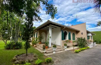 Casa com 2 quartos à venda no Centro, Biguaçu 