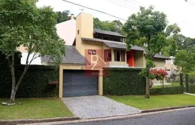 Casa  680m²  de terreno e 243 m privativo barreirinha r$1.390.000,00