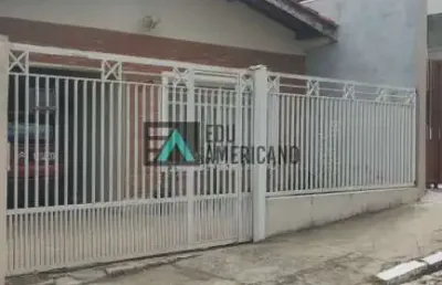 Oportunidade! ótima casa no centro de atibaia com 287 m2 de terreno, quintal e porão