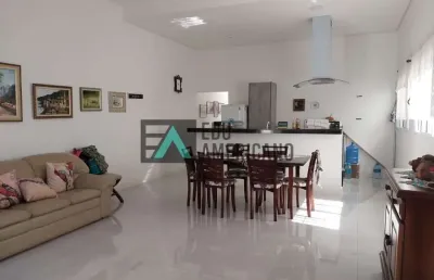 Casa com 3 quartos à venda no Jardim Ipê, Atibaia 