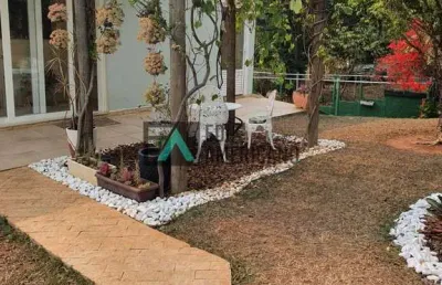 Casa com terreno espetacular à venda no jardim paulista