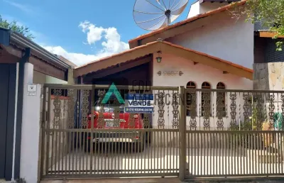 Casa com 3 quartos à venda na Vila Rica, Atibaia 