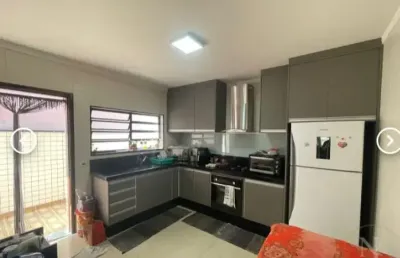 Casa com 3 quartos para alugar na Rua Joaquim Pinto, 131, Vila Gomes Cardim, São Paulo