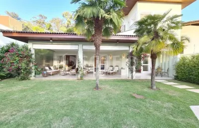 Casa a venda no   alto da boa  vista casa , 861m² ,4 quartos sendo 4 suítes ,10 vagas .