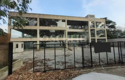 Prédio comercial em 3 pavimentos todo de vidro, ótima localização na zona sul