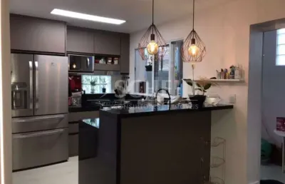 Casa de vila a venda no jardim hípico ,3 quartos  sendo 1 suíte e 02 vagas cobertas