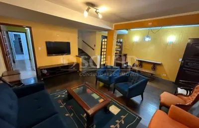 Sobrado para fins residencial ou comercial - possui 3 dorms - 2 vagas
