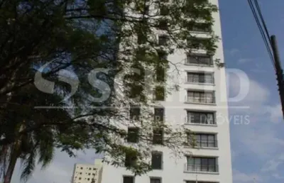 Cobertura exclusiva com piscina e churrasqueira no campo belo