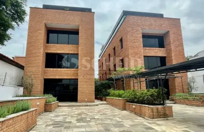 Prédios comerciais com 2284m2 com 5 pavimentos em excelente localização no brooklin.
