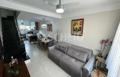 Casa em condomínio no miolo do campo grande/sp próximo a jd marajoara - 2 dorms - 2 suítes - 2 vagas