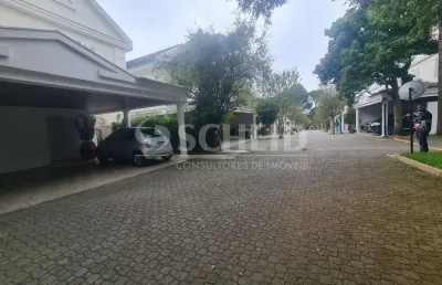 Casa a venda em condomínio fechado , segurança privada 24h no bairro alto da boa vista