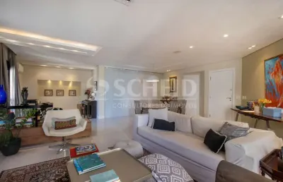 Apartamento no campo belo com 2 suítes e 3 vagas de garagem.
