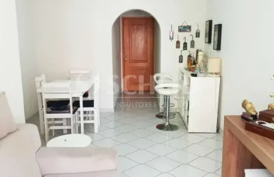 Apartamento à venda de 65,00m² útil, reformado e com 2 quartos e 1 vaga, na vila mascote.