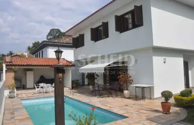 Casa a venda no alto da boa vista com 2 suítes e 5 vagas.