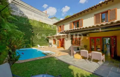 Casa com 5 quartos e piscina na melhor rua do jardim guedala