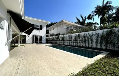 Casa reformada com 4 quartos suítes no jardim guedala