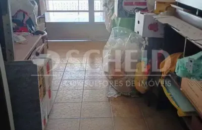 Ótima casa térrea à venda  3 dormitórios (1 suíte), 3 salas, 4 banheiros, 4 vagas  excelente para