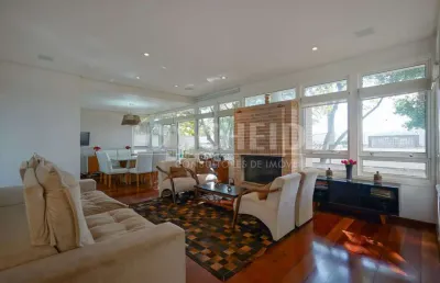 Casa à venda na chácara monte alegre - 473m², 4 quartos e 3 vagas.