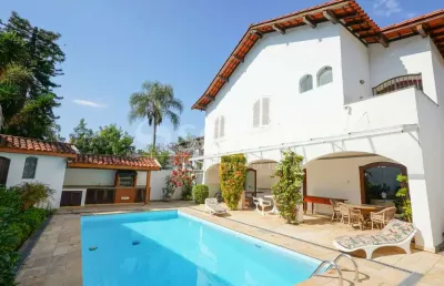 Casa no morumbi com 5 suites, 6 vagas. otima localização!