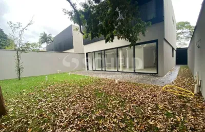 Casa à venda em condomínio fechado no bairro granja julieta -são paulo