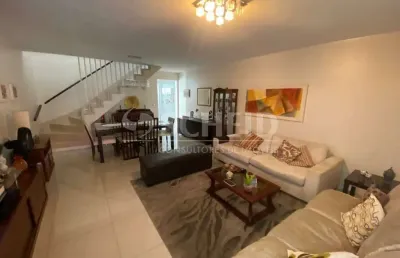 Casa venda, 03 quartos, armários embutidos, edícula com banheiro, 02 vagas!!