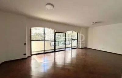 Incrivel apartamento em moema, região nobre - recém reformado - 2 vagas de garagem