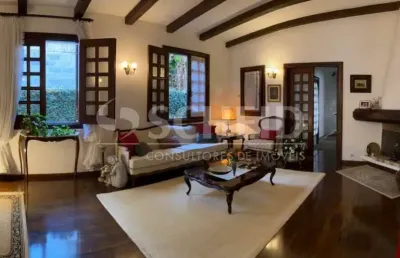 Casa térrea em condomínio próximo a represa do guarapiranga.