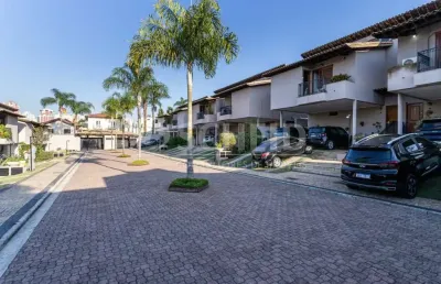 Casa em condominio - 4 quartos (2 suítes) - 4 vagas - piscina