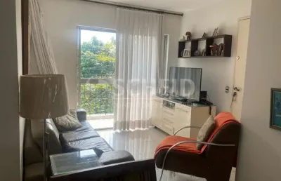 Apartamento a venda com varanda no campo belo - 2 quartos e 1 vaga