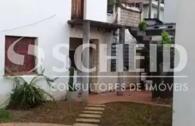 Casa térrea em local privilegiado no jd.prudência com quintal