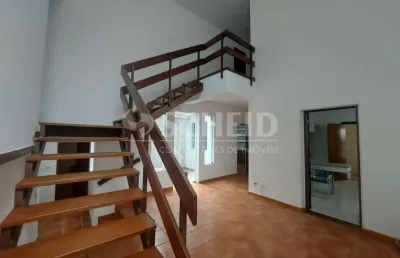Casa com 275m² no morumbi, 4 quartos, 1 suíte, 4 vagas cobertas, próximo ao colégio porto seguro