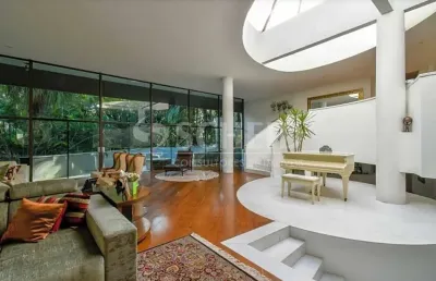 Casa com 4 quartos para alugar na Rua Teixeira de Freitas, --, Alto da Boa Vista, São Paulo