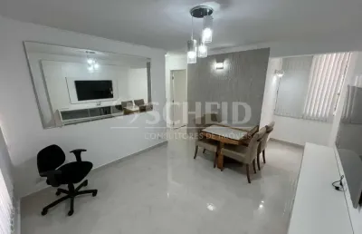 Apto 2 dormitórios - totalmente reformado - bem localizado!
