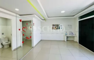 Salão comercial para loção na região de interlagos.