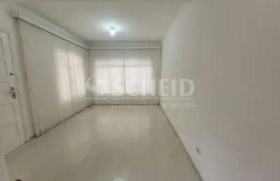 Casa a venda no jardim aeroporto, de 124 m² com 3 quartos e 2 vagas.