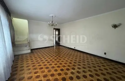 Casa no bairro campo grande com 3 quartos/1 suíte, sala,  3 banheiros e 2 vagas.