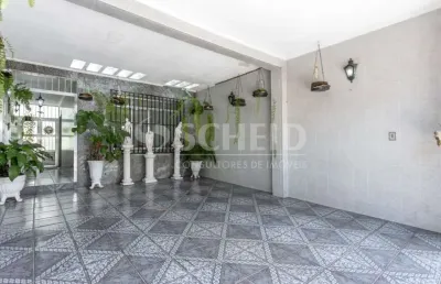 Casa á venda na vila mascote com 283m², 4 quartos sendo 2 suítes, 2 vagas.