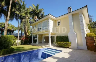 Casa em condomínio com 4 suítes e piscina no alto da boa vista