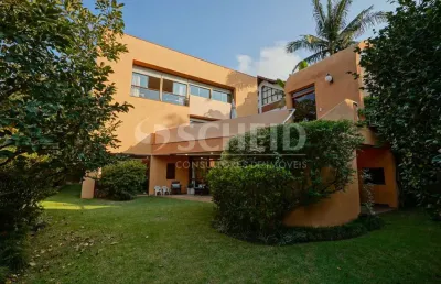 Casa com 5 quartos e 4 vagas amplas à venda no alto da boa vista