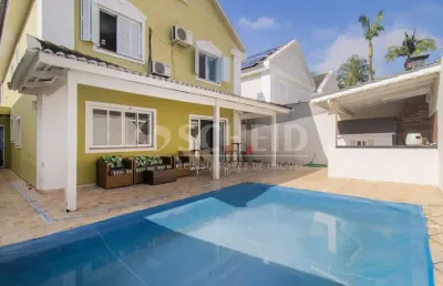 Casa a venda em condomínio fechado, segurança privada 24h no bairro alto da boa vista!