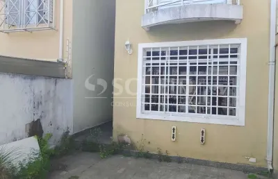 Sobrado à venda de 93,00m² útil, com 3 dormitórios com suíte  - garagem -  na vila santa catarina.
