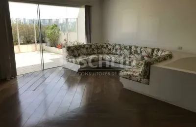 Cobertura duplex brooklin, 325m², 3 quartos, 1 suíte, closet, 3 vagas, terraço com piscina, lareira.