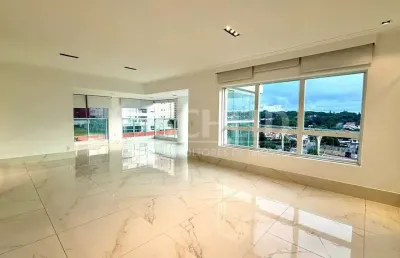 Apartamento espaçoso de 185m² no coração do campo belo!