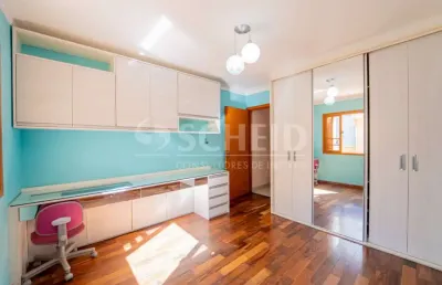 Casa á venda na vila mascote com 195m², 4 quartos sendo 1 suíte, 2 vagas.