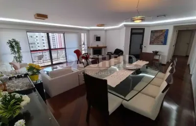 Apartamento semi mobiliado a venda de 171,00m² útil, com 4 quartos e 3 vagas, na vila mascote!